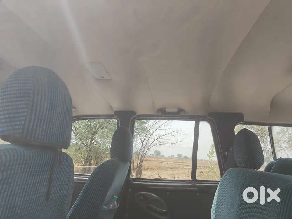 Mahindra Scorpio Black Colour