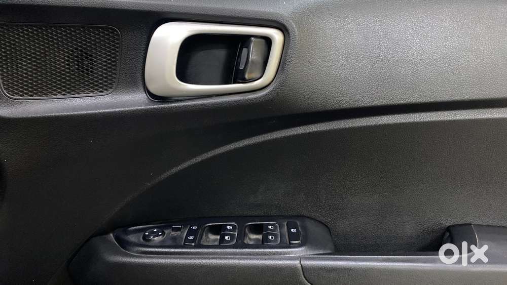 Hyundai Venue S 1.2 Petrol, 2020, Petrol