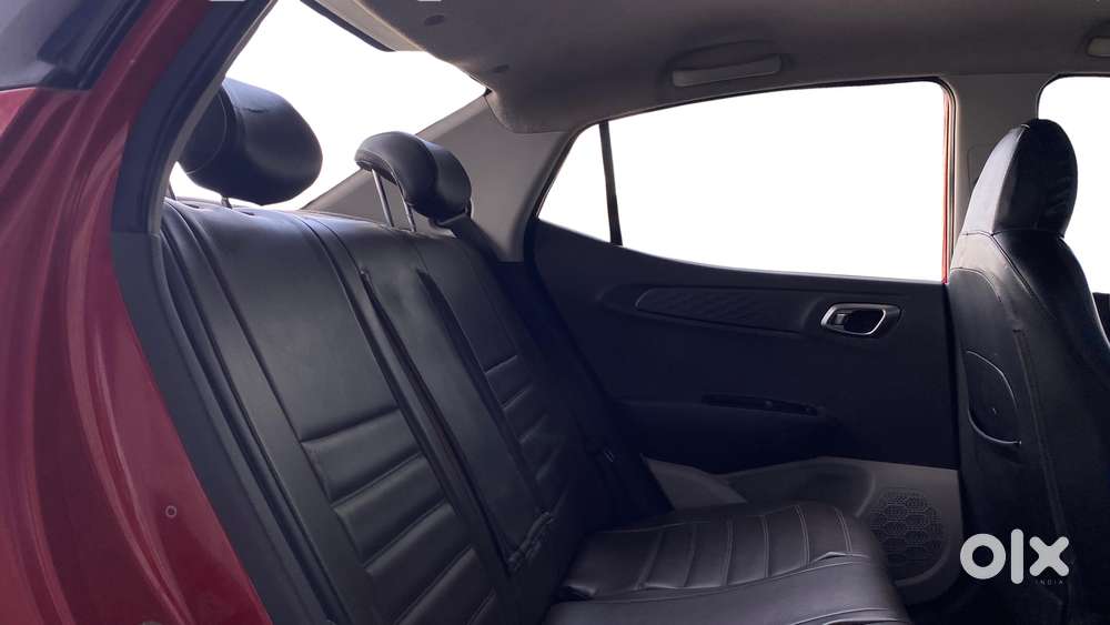 Hyundai Aura Sx (o) Manual, 2020, Petrol