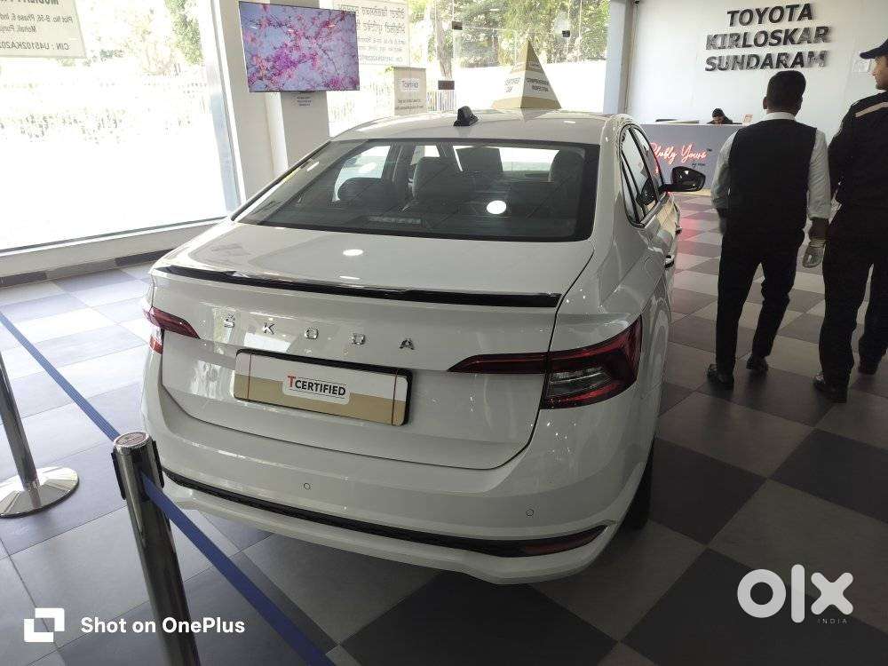 Skoda Slavia Facelift, 2023, Petrol