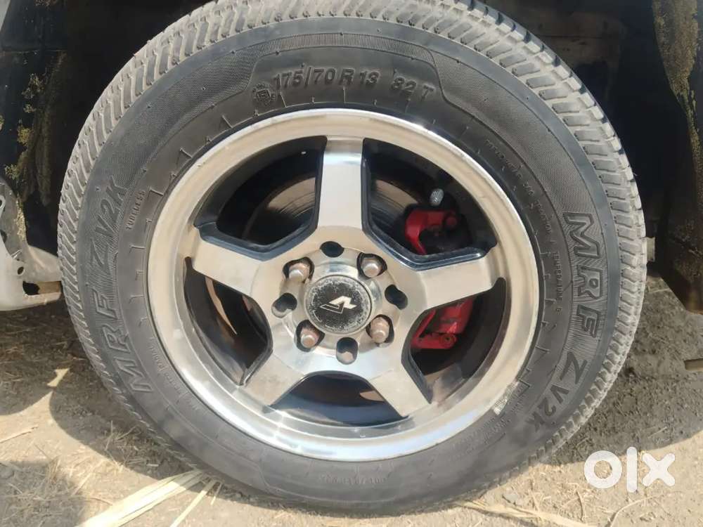 Mitsubishi Lancer 2000 Diesel 300000 Km Driven