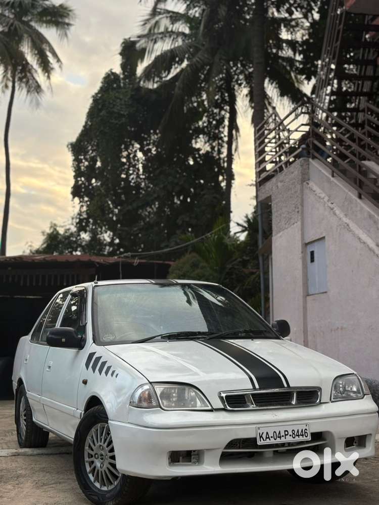 Maruti Suzuki Esteem Lxi 2000