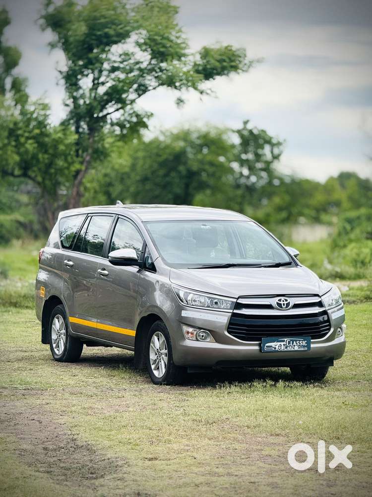 Toyota Innova Crysta 2.4 G Mt 8s, 2019, Diesel