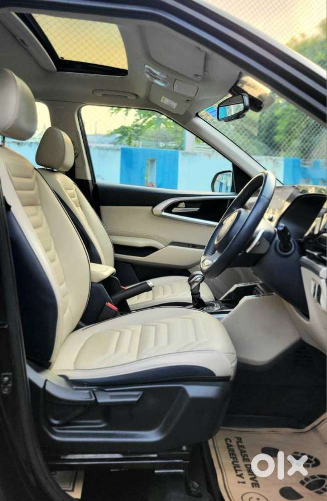 Kia Carens 1.5 Luxury Plus Turbo Dct 7 Str, 2024, Petrol