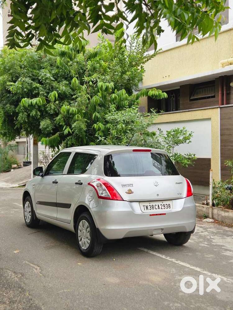 Maruti Suzuki Swift Lxi Option, 2015, Petrol