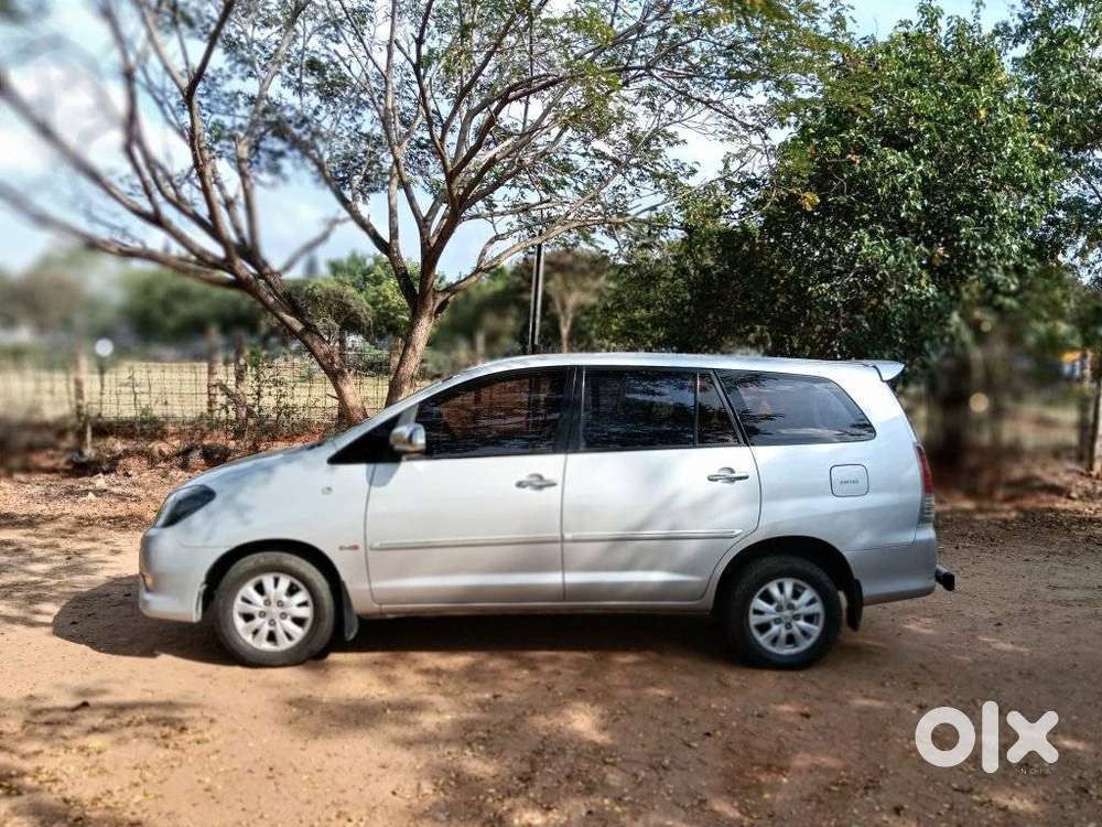 Toyota Innova 2.5 V 7 Str, 2011, Diesel
