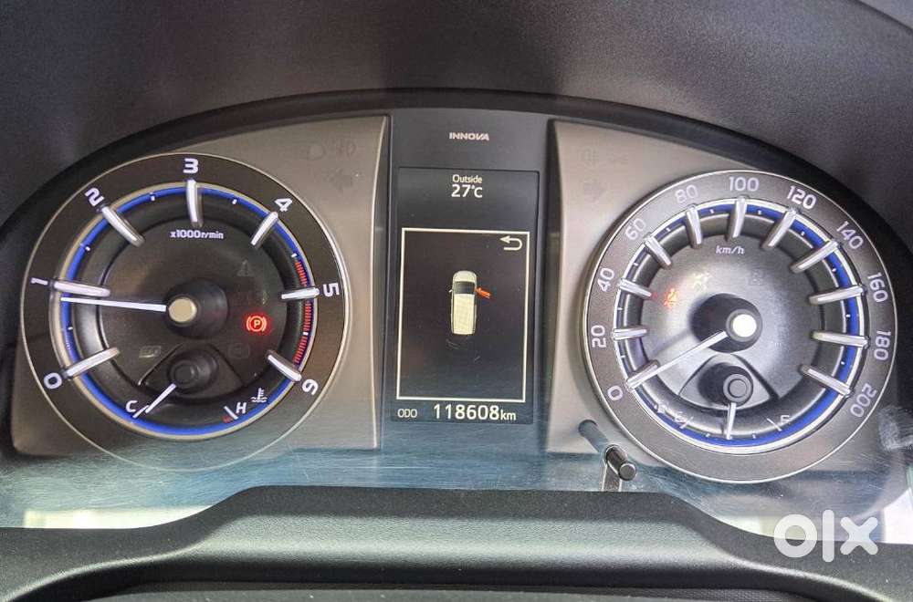 Toyota Innova Crysta 2.4 V 7 STR, 2024, Diesel