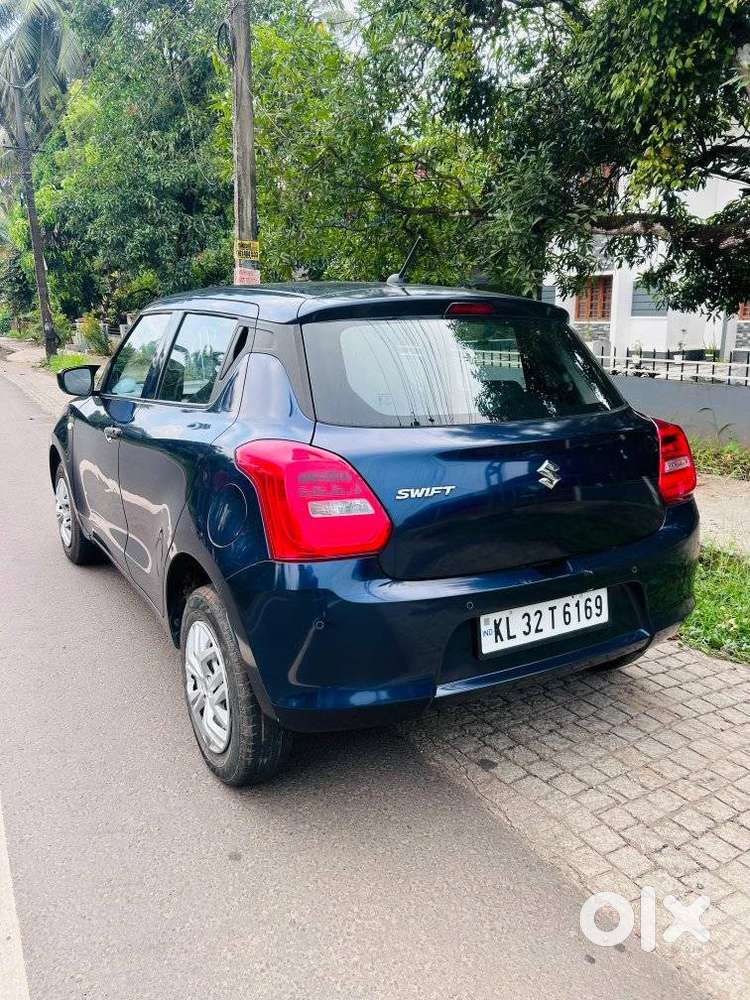 Maruti Suzuki Swift Lxi Optional-o, 2022, Petrol
