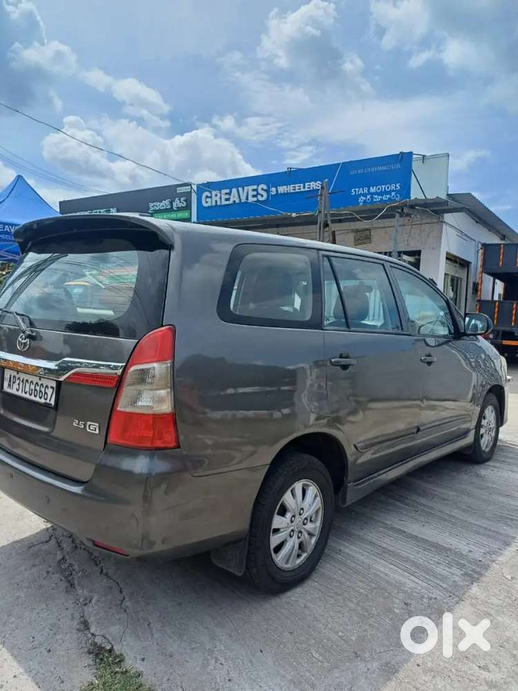 Toyota Innova 2.5 Diesel 7-seater 2013