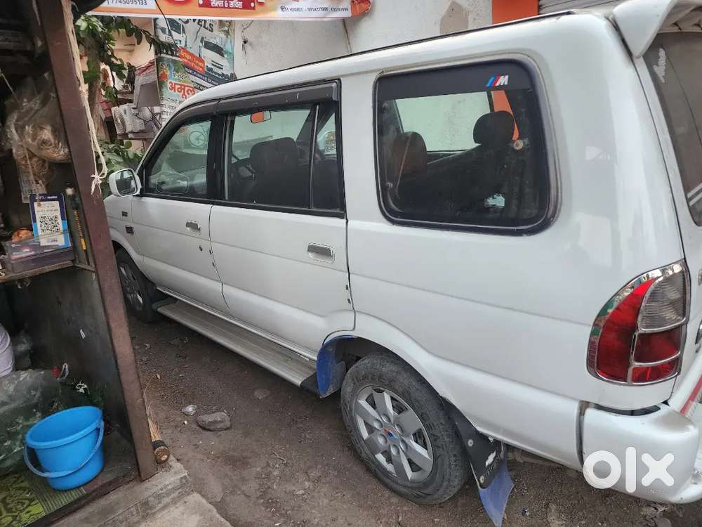 Chevrolet Tavera Neo 2013