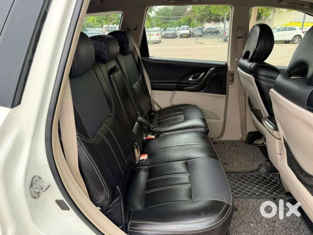 Mahindra Xuv500 2.2 W10, 2016, Diesel