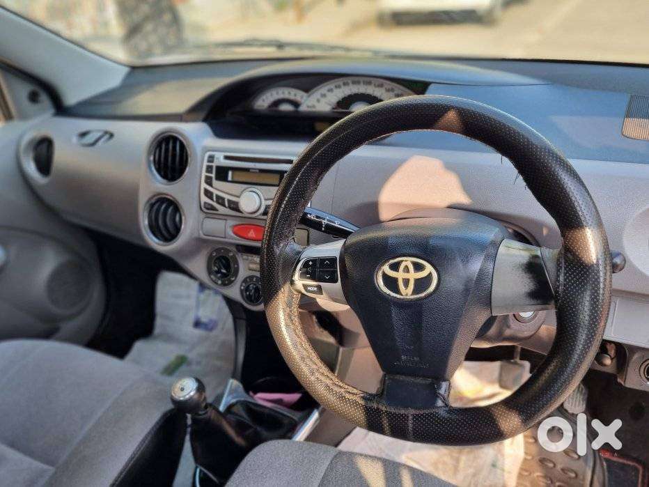 Toyota Etios 2010-2012 Vx, 2011, Petrol