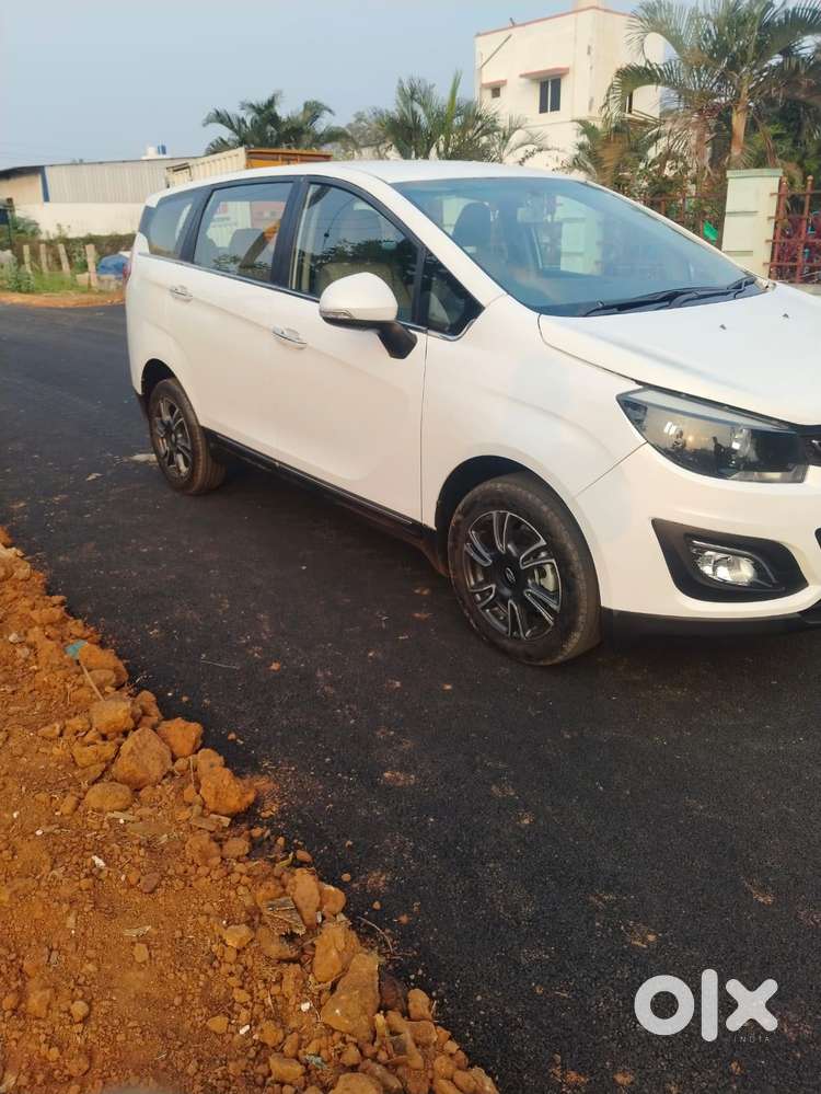 Mahindra Marazzo M8 8str, 2025, Diesel