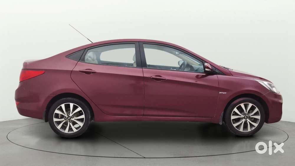 Hyundai Verna Fluidic 1.6 Vtvt Sx, 2014, Petrol