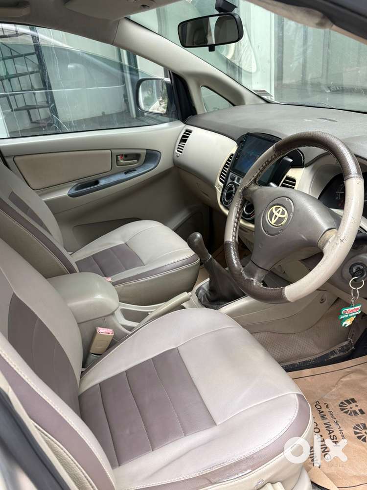 Toyota Innova 2.5 G (diesel) 7 Seater, 2011, Diesel