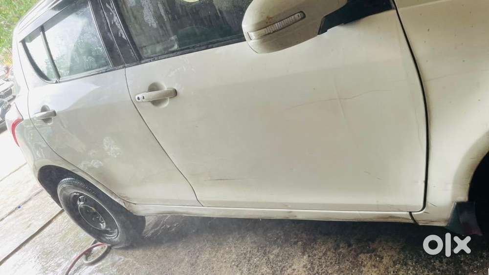 Maruti Suzuki Swift Zxi Top Model 2015 Petrol 70000 Km Driven
