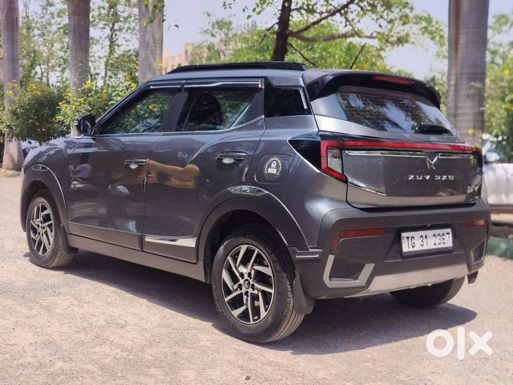 Mahindra Xuv 3xo Ax5 Ds Mt, 2024, Petrol