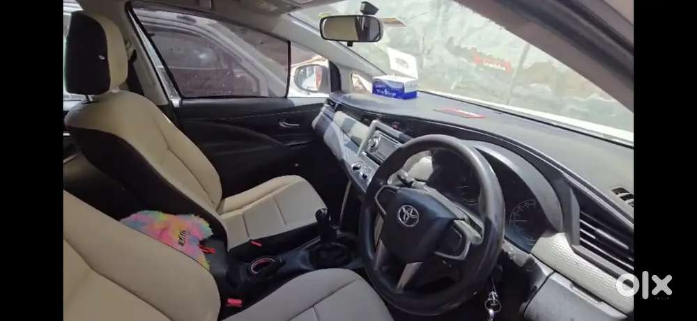 Toyota Innova Crysta 2017 Diesel 220000 Km Driven