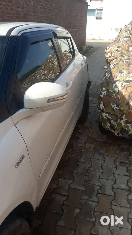 Maruti Suzuki Swift 2015
