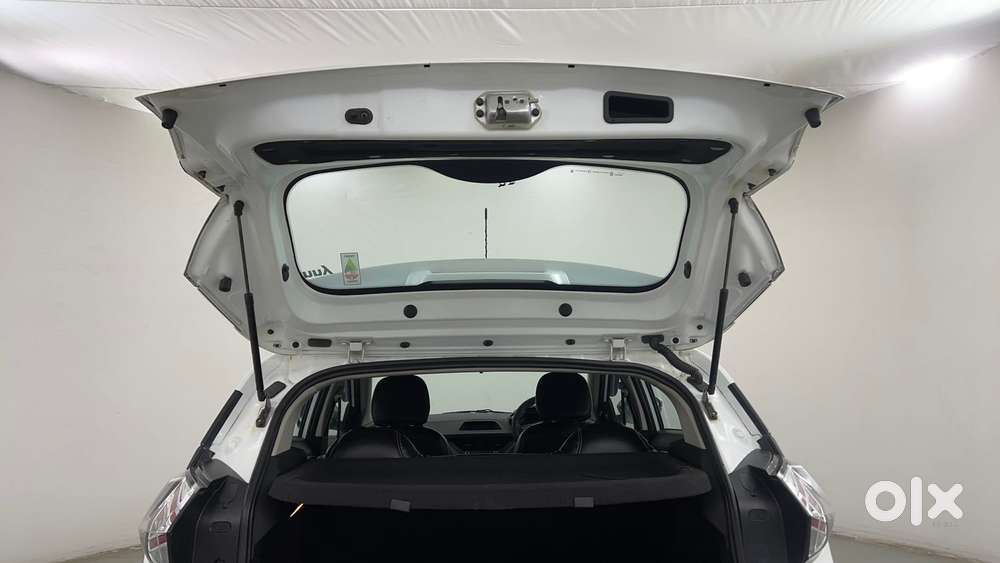 Tata Nexon 1.2 Revotron Xma Amt (s), 2022, Petrol