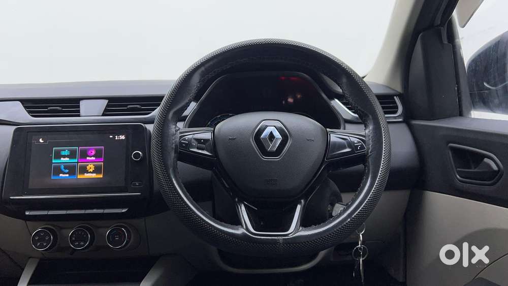 Renault Triber Rxt, 2022, Petrol
