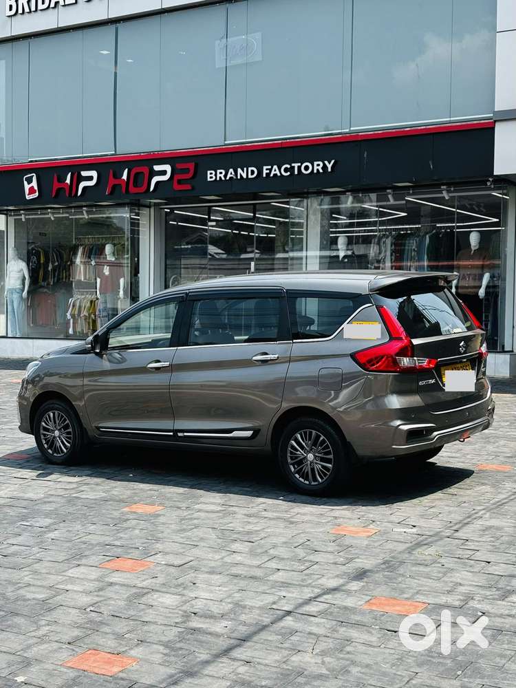 Maruti Suzuki Ertiga 1.5 Vxi, 2022, Petrol