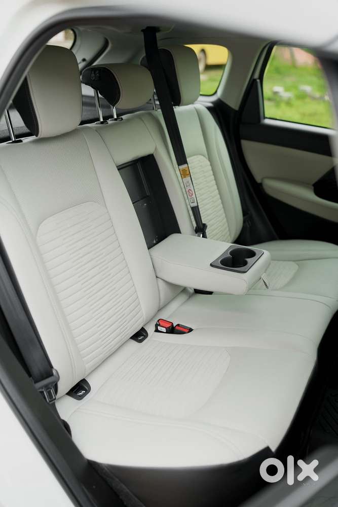 Maruti Suzuki Victoris Zxi Plus (o) Petrol Manual, 2025, Petrol