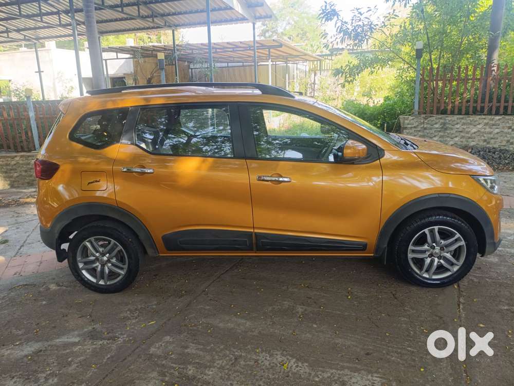 Renault Triber Rxz, 2021, Petrol