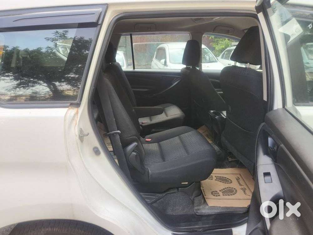 Toyota Innova Crysta [2020-ongoing] 2.4 Gx 8 Str, 2021, Diesel