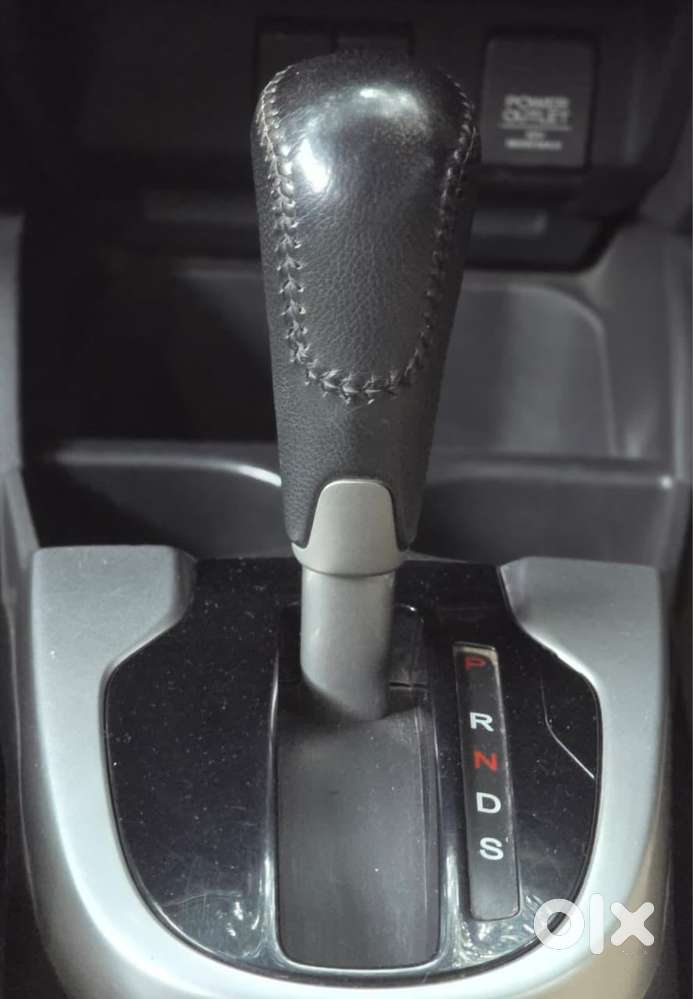 Honda Jazz V Automatic, 2016, Petrol