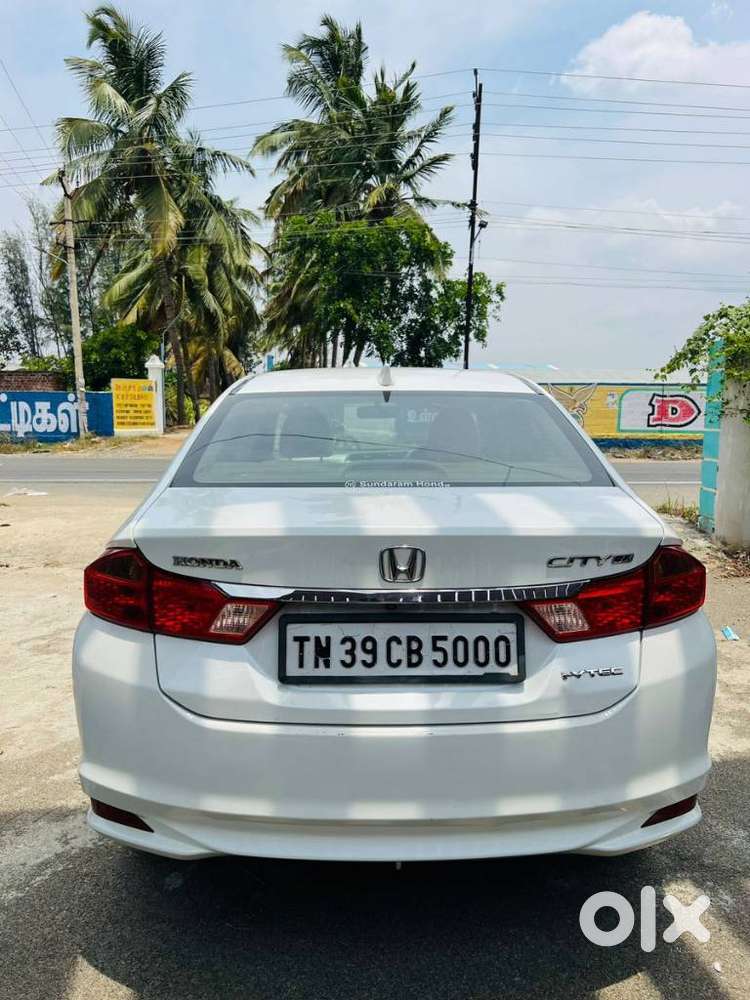 Honda City V At Sunroof, 2016, Petrol