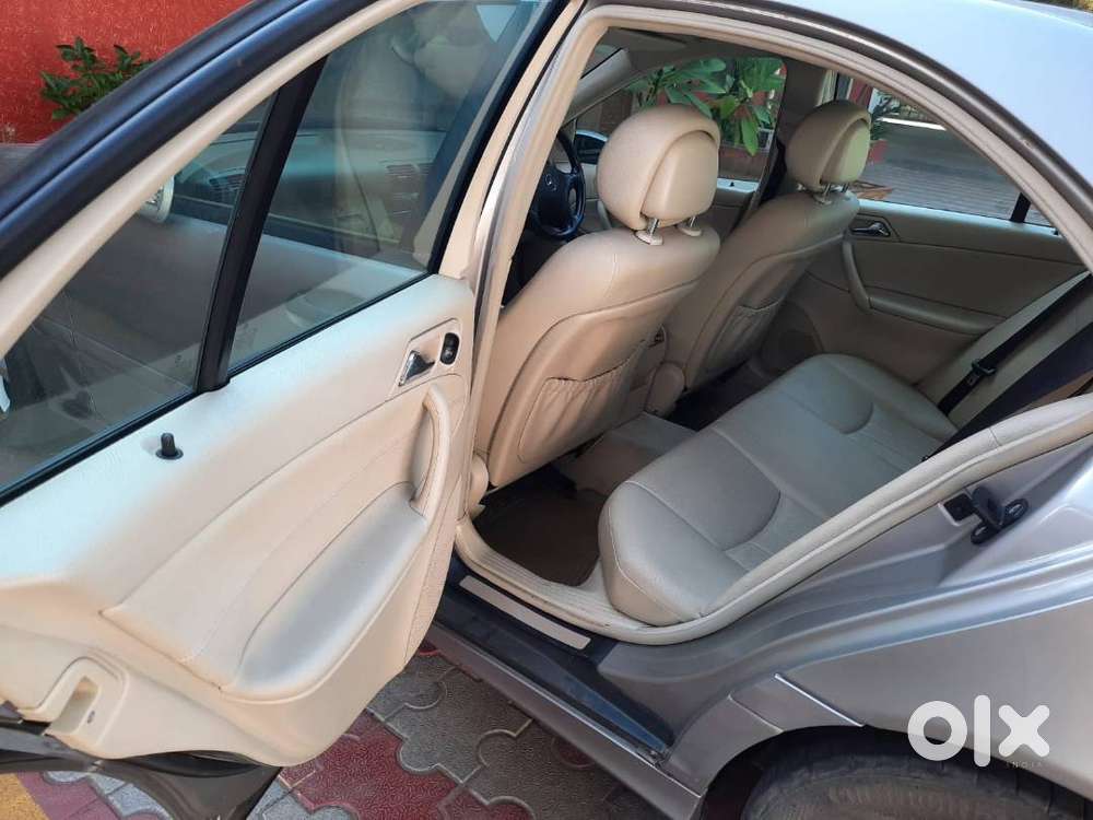 W203  Mercedes Benz C Class Diesel Manual  Car Rare
