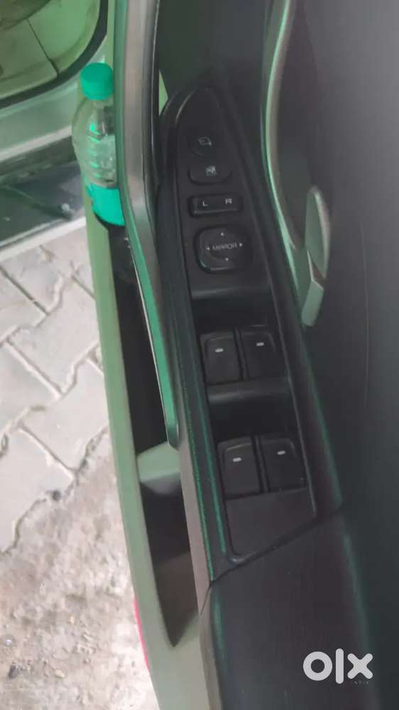 Delhi Registration W10 Sunroof 10 Air Hags