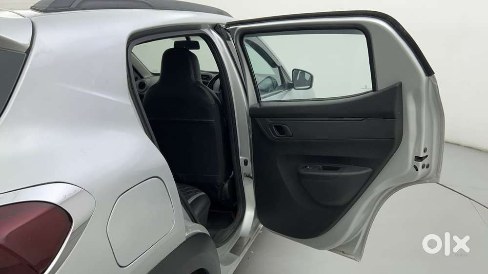 Renault Kwid 2019-ongoing 1.0 Rxt Amt (o), 2020, Petrol