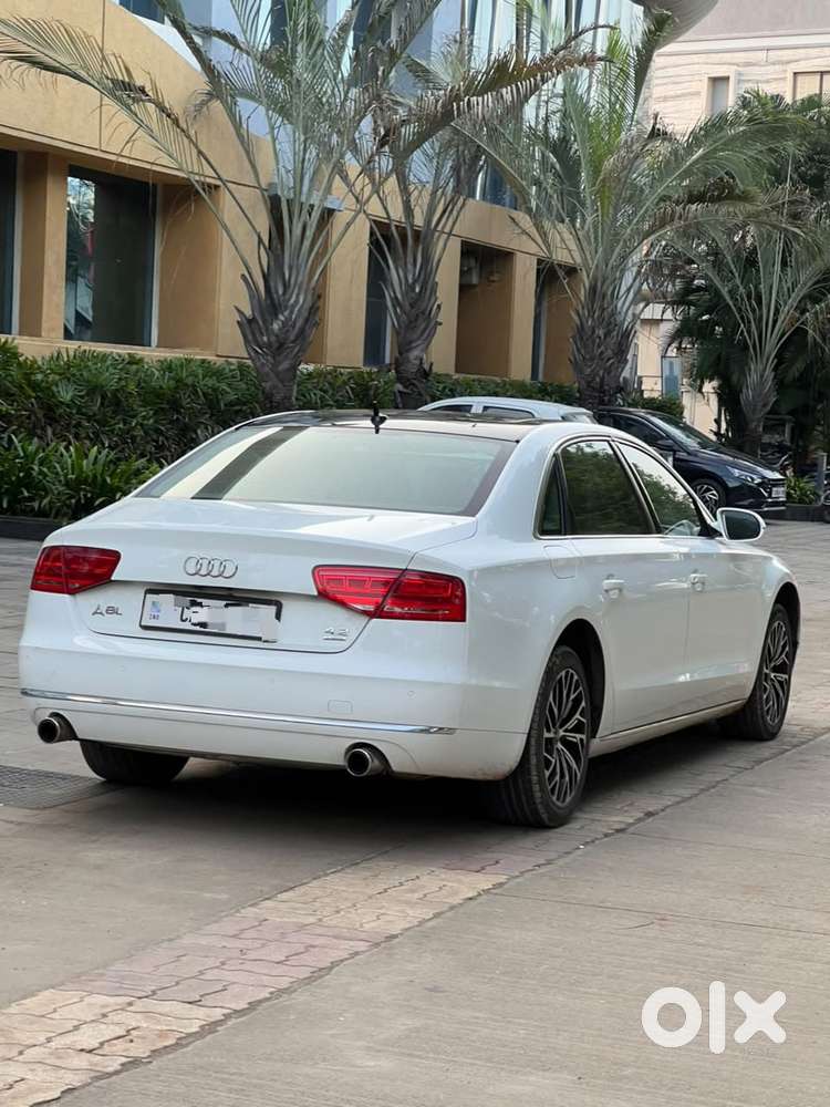 Audi A8, 2011, Petrol