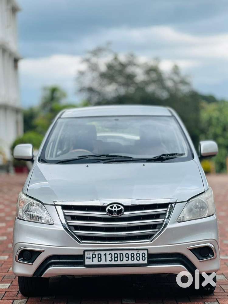 Toyota Innova 2.5 G (diesel) 8 Seater, 2013, Diesel