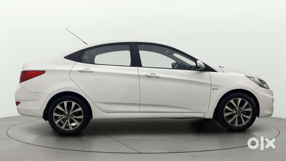 Hyundai Verna Fluidic 1.6 Vtvt Sx, 2013, Petrol