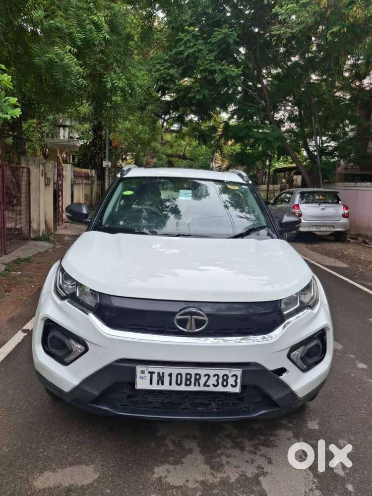 Tata Nexon 1.2 Revotron Xma Amt (s), 2022, Petrol
