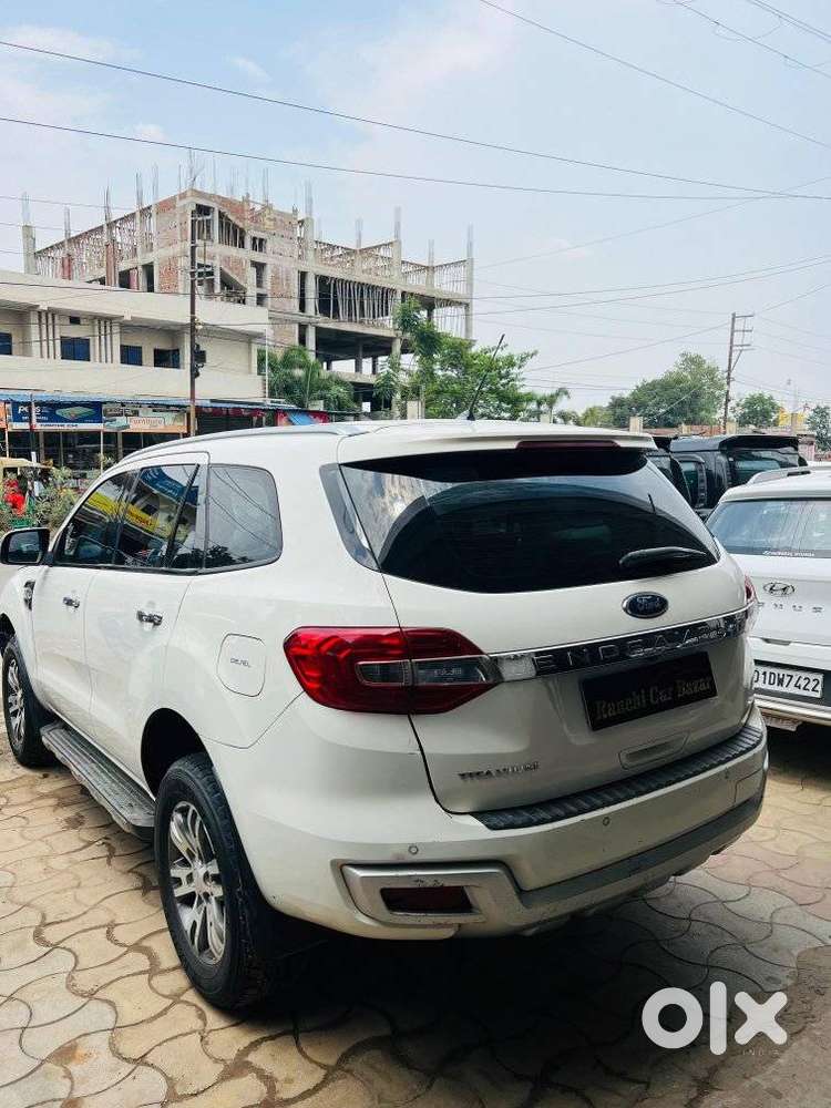Ford Endeavour 2.2 Titanium At 4x2, 2017, Diesel