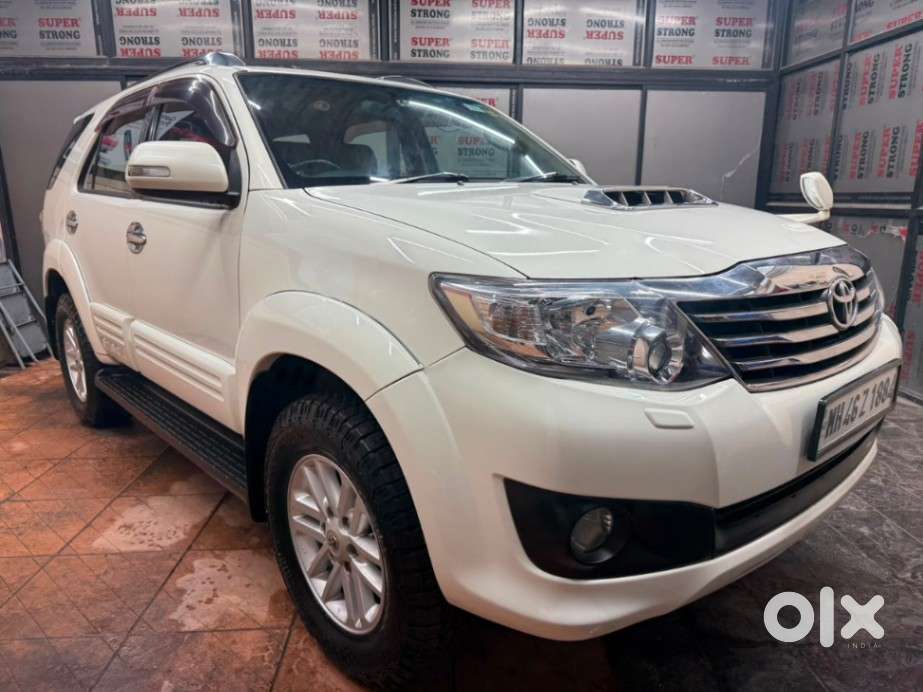 Toyota Fortuner 4x2 Manual, 2014, Diesel