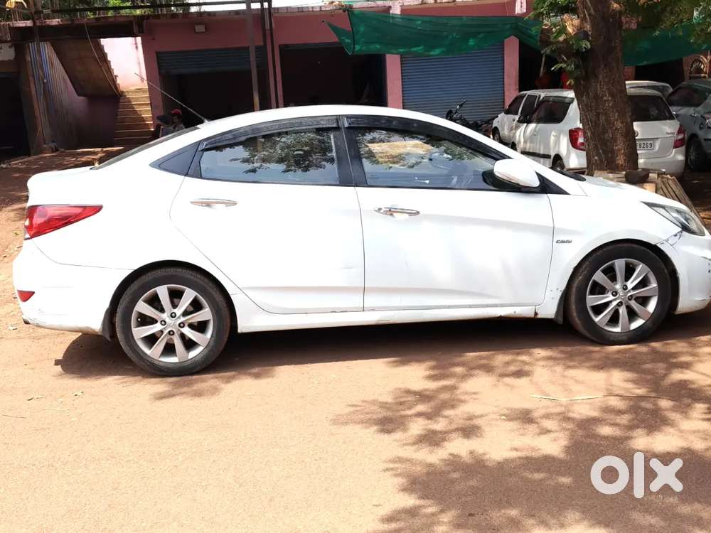 Hyundai Fluidic Verna 2012 Diesel 95000 Km Driven