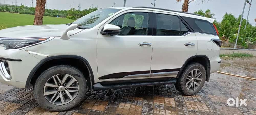 Toyota Fortuner 2018 Diesel 95000 Km Driven