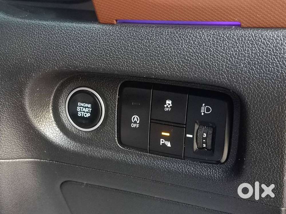 Hyundai Alcazar 2.0 Signature (o) Petrol At 7 Str, 2023, Petrol