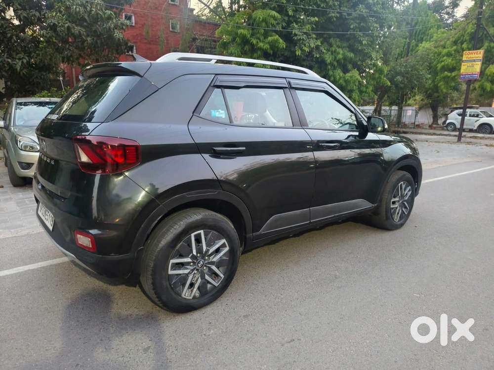 Hyundai Venue Sx Dual Tone Diesel, 2021, Diesel