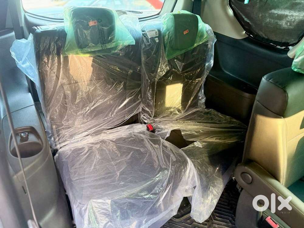 Maruti Suzuki Xl6 1.5 Alpha Plus At Dual Tone, 2026, Petrol