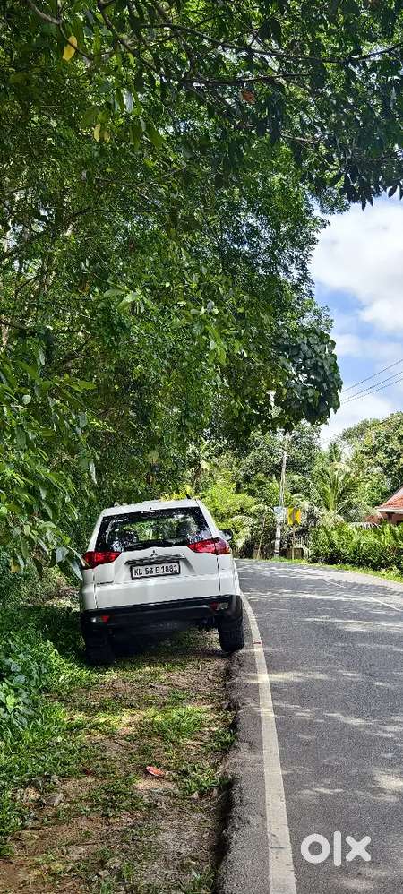 Mitsubishi Pajero Sport 2012 Diesel Manual 4x4 ( Original Kerala)