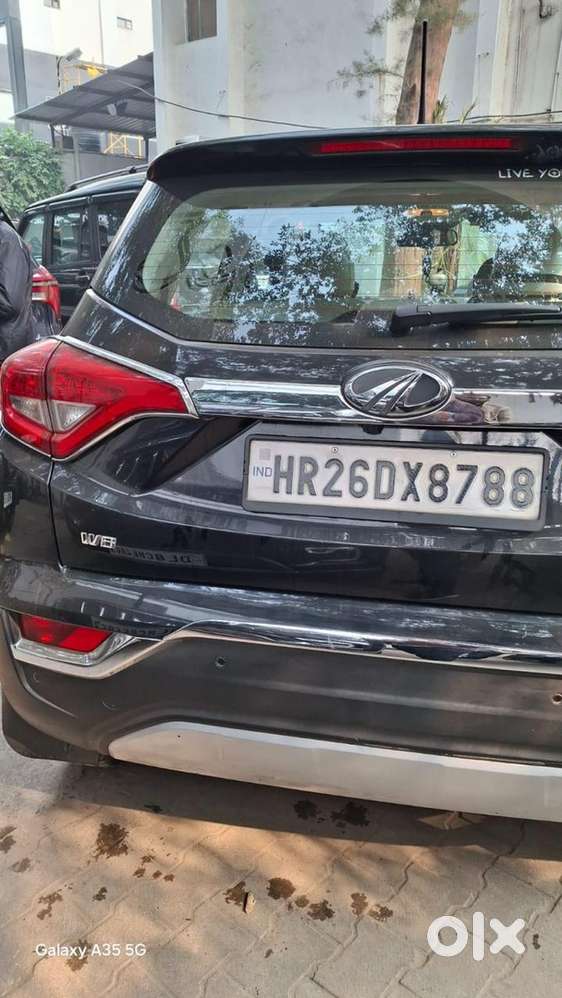 Mahindra Xuv300 2019 Petrol Well Maintained