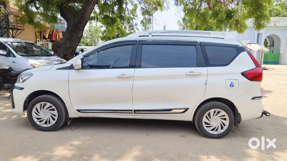 Maruti Suzuki Ertiga 2021 Petrol 950000 Km Driven