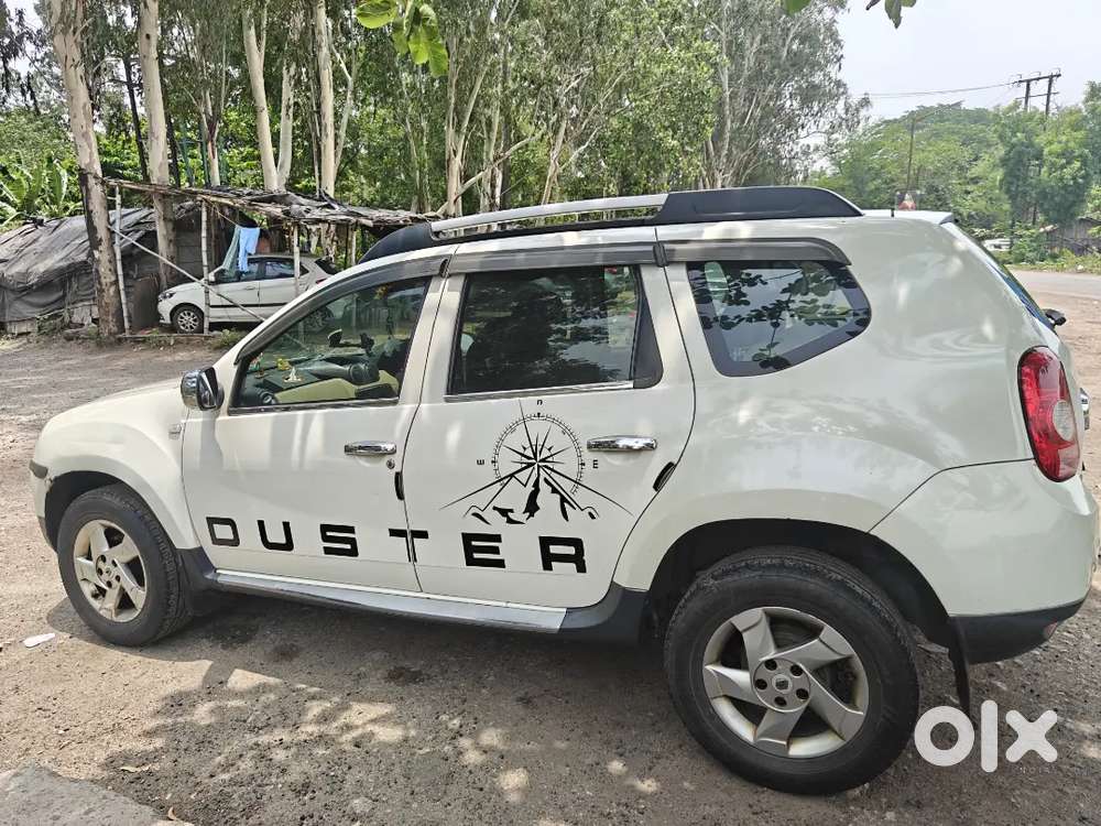 Renault Duster Rxz 110 Ps , 2013 Diesel,  Full Company  Service Record