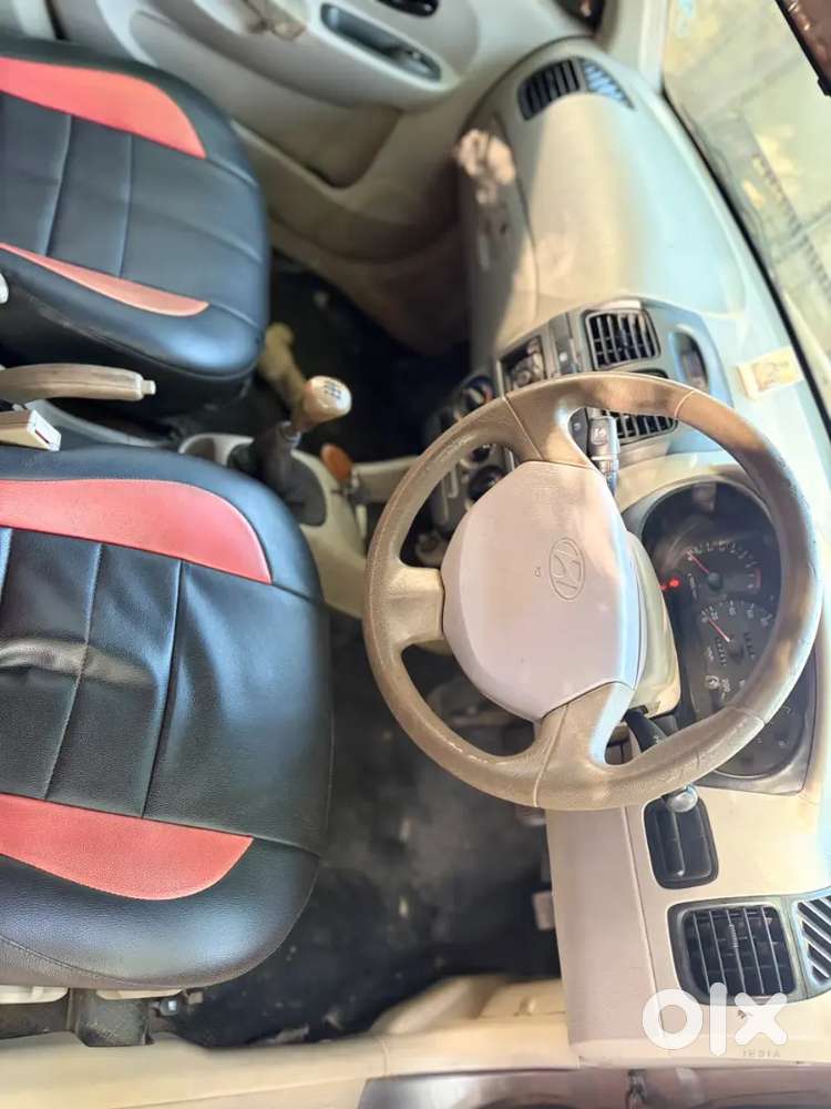 Hyundai Accent Hatchback 2005 Petrol 95000 Km Driven